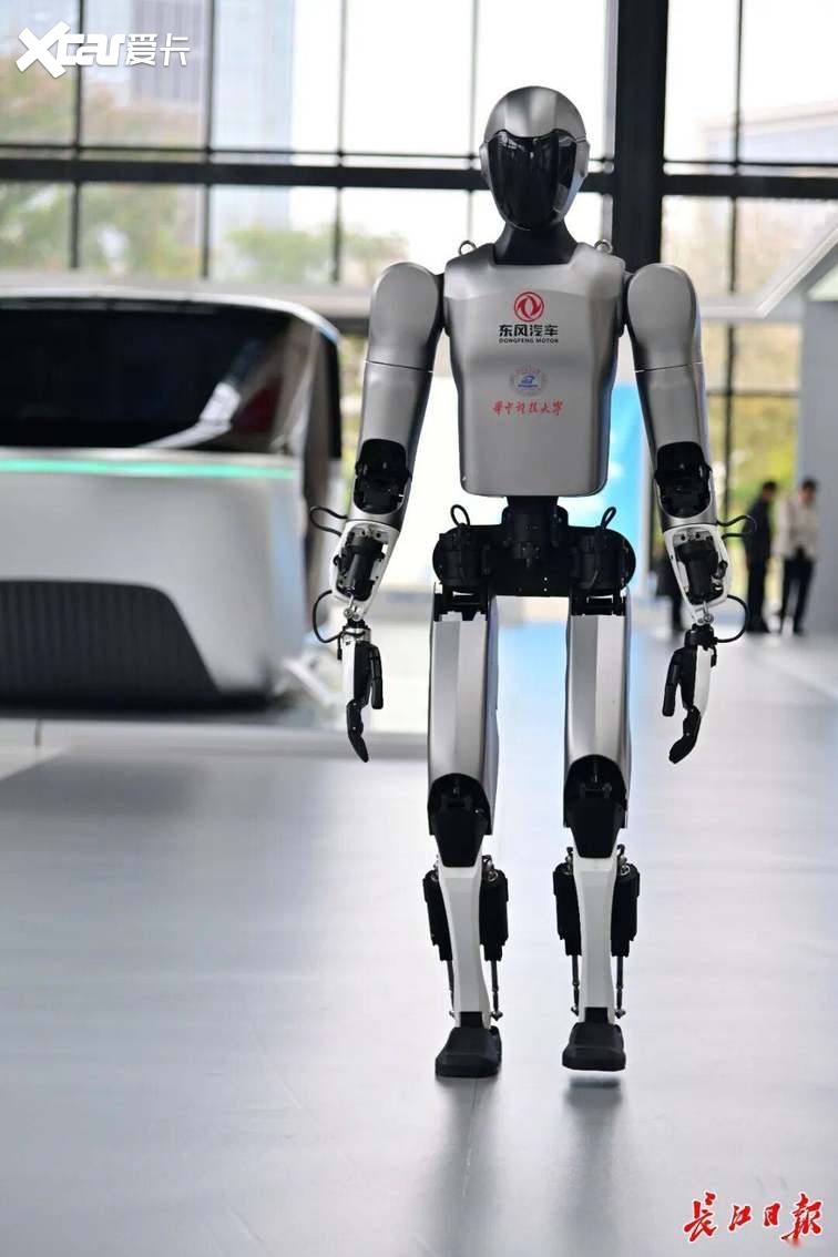 终观察之：机器人赛道“车”满为患AG真人国际厅驭见25中国车市年(图2)